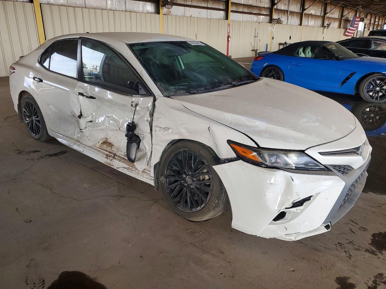 2020 TOYOTA CAMRY SE photo 7