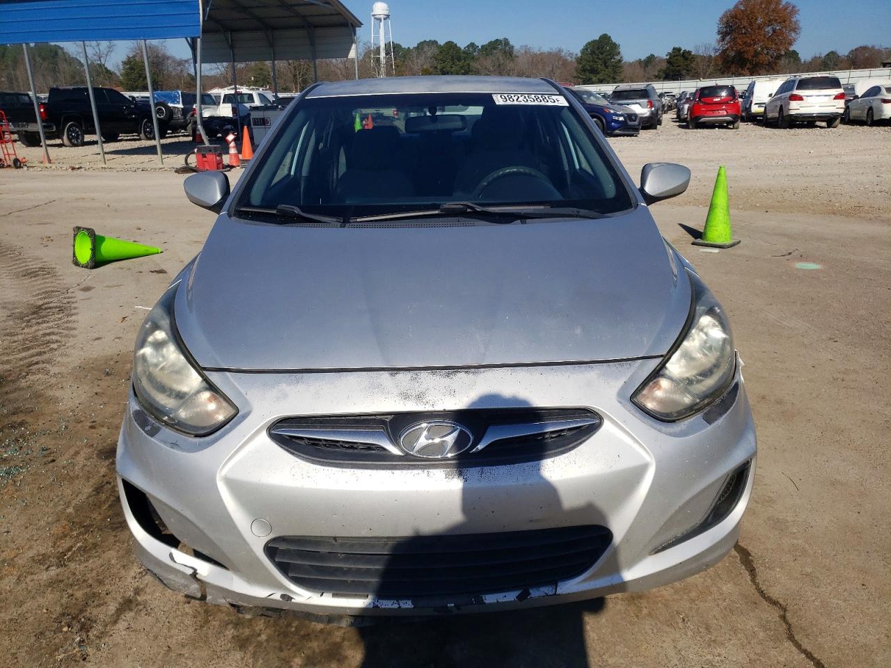 2012 HYUNDAI ACCENT GLS photo 5