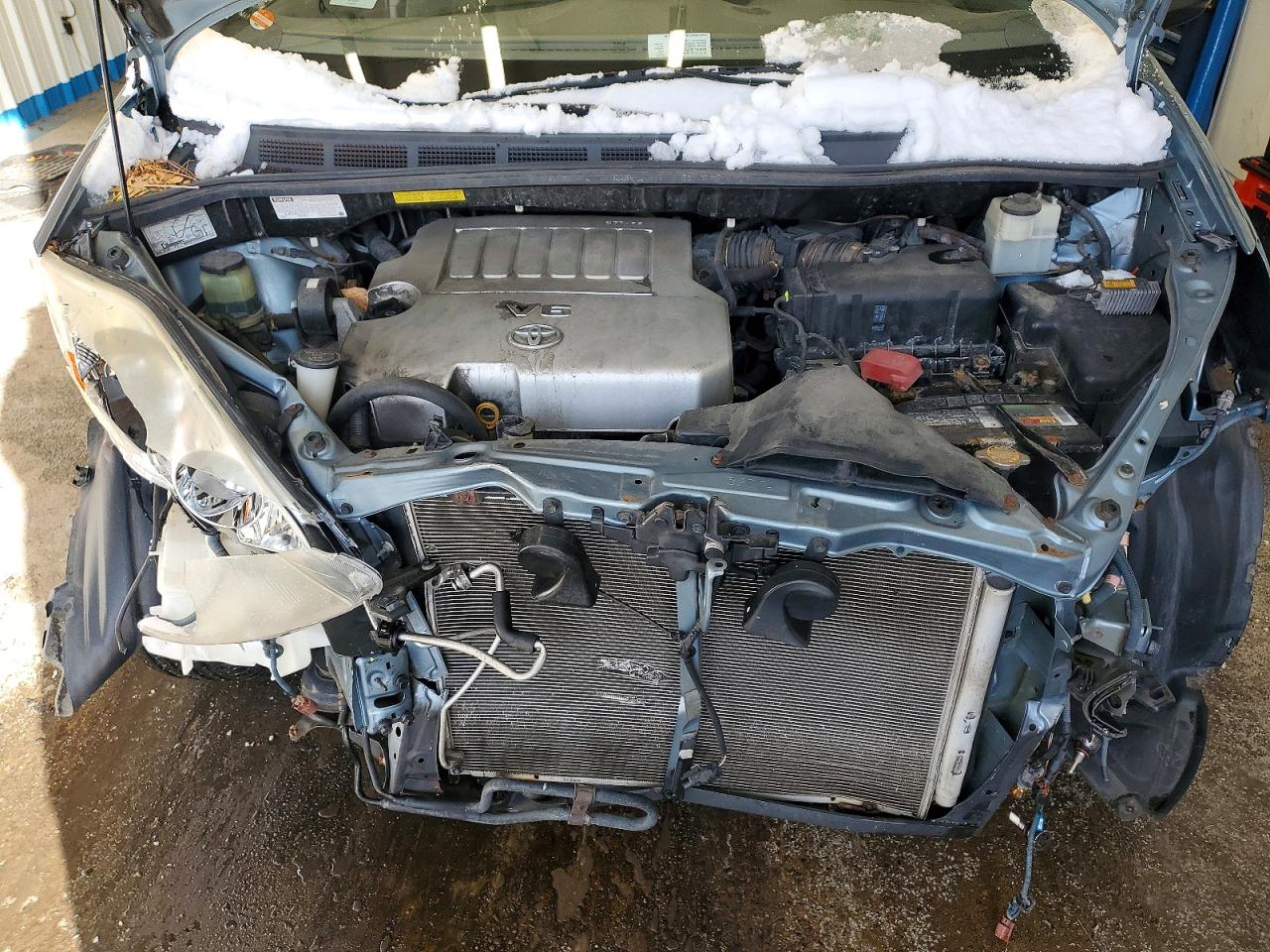 2009 TOYOTA SIENNA CE photo 34
