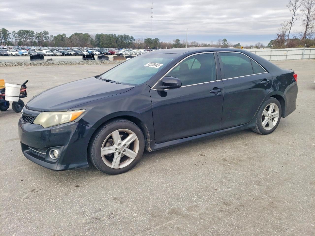 2013 TOYOTA CAMRY