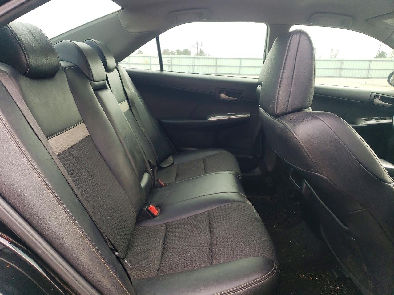 2013 TOYOTA CAMRY L photo 19
