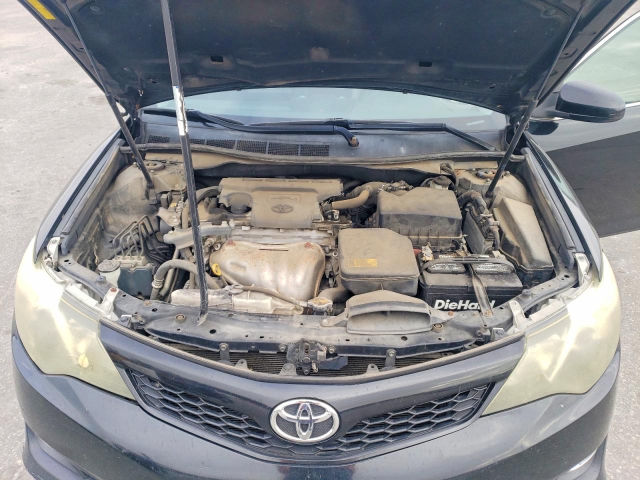 2013 TOYOTA CAMRY L photo 21