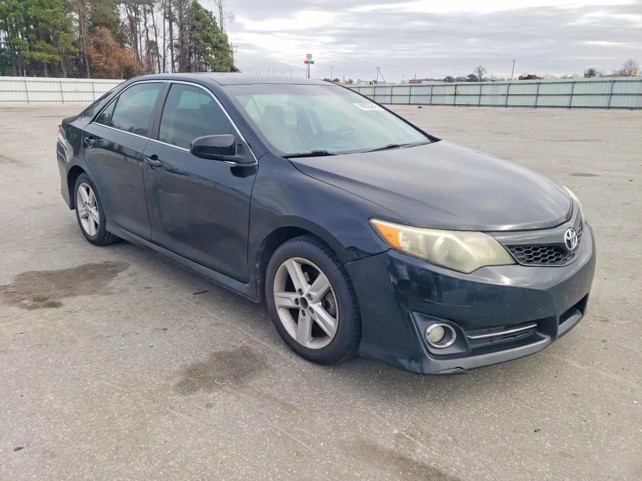 2013 TOYOTA CAMRY L photo 7