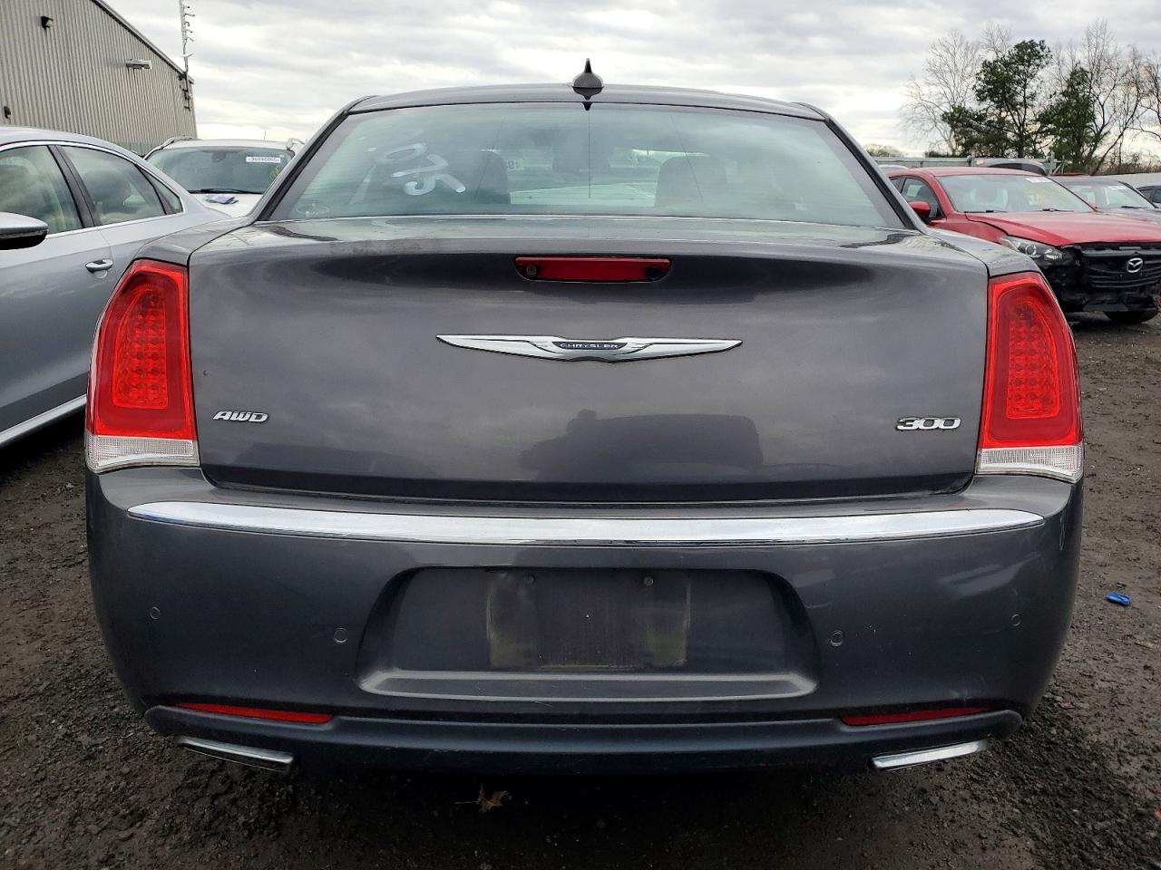 2015 CHRYSLER 300 LIMITED photo 11