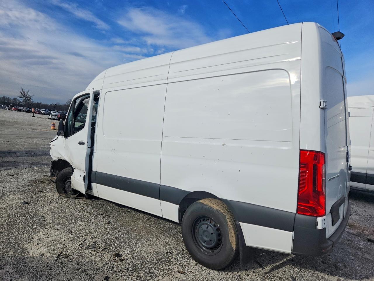 2025 MERCEDES BENZ SPRINTER DELIVERY VAN photo 2