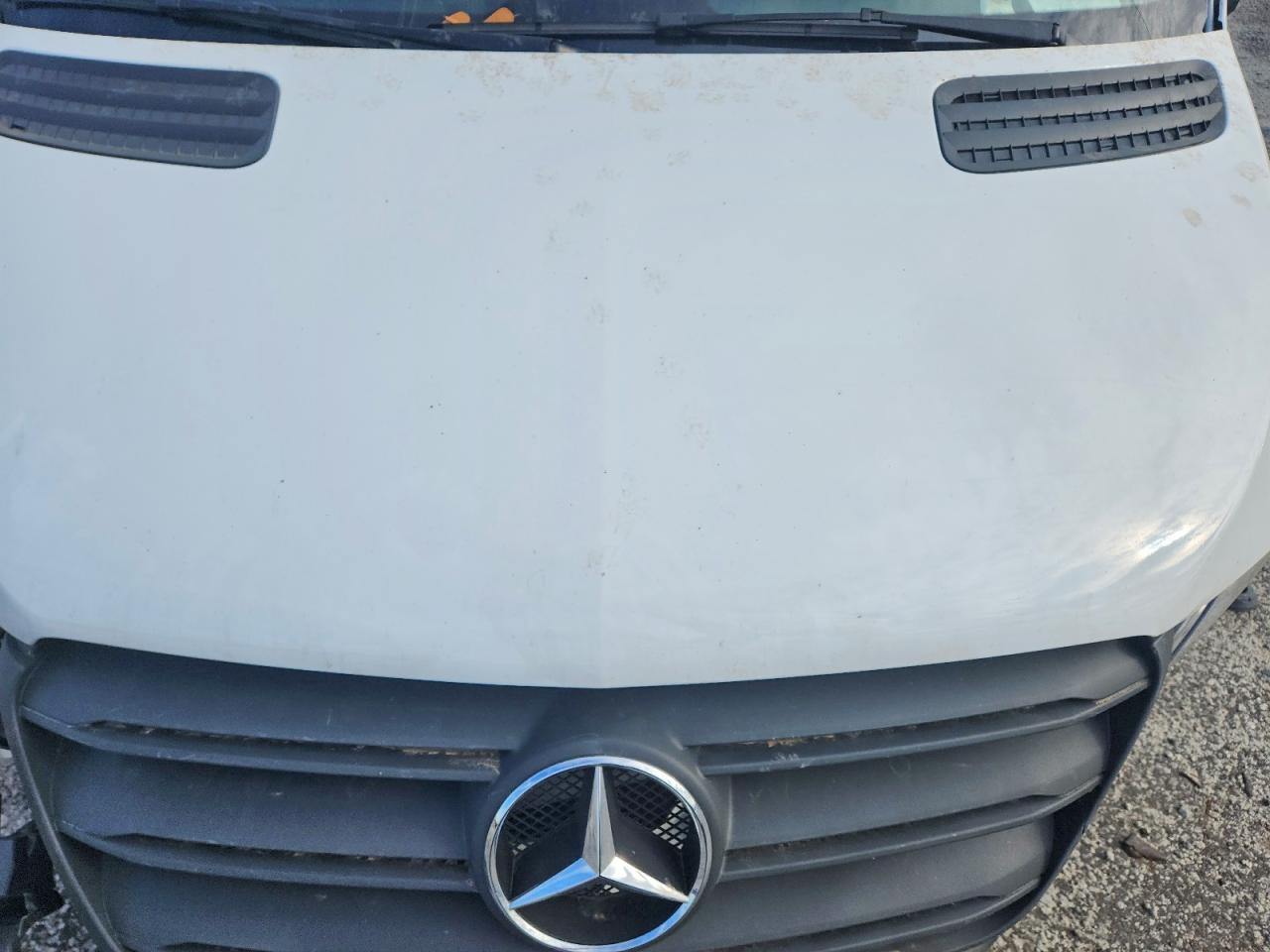 2025 MERCEDES BENZ SPRINTER DELIVERY VAN photo 12