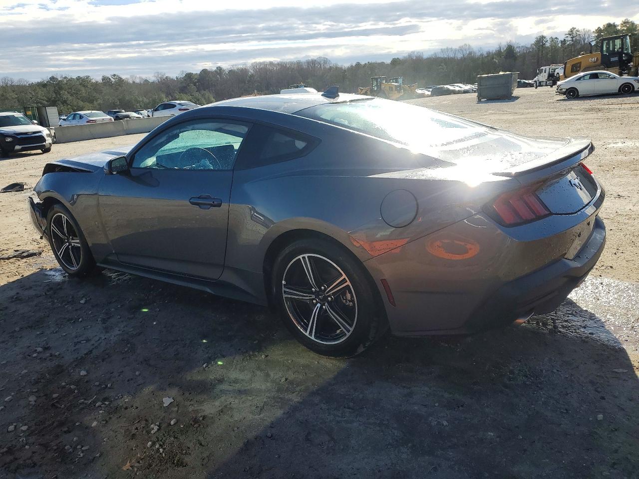 2025 FORD MUSTANG photo 2