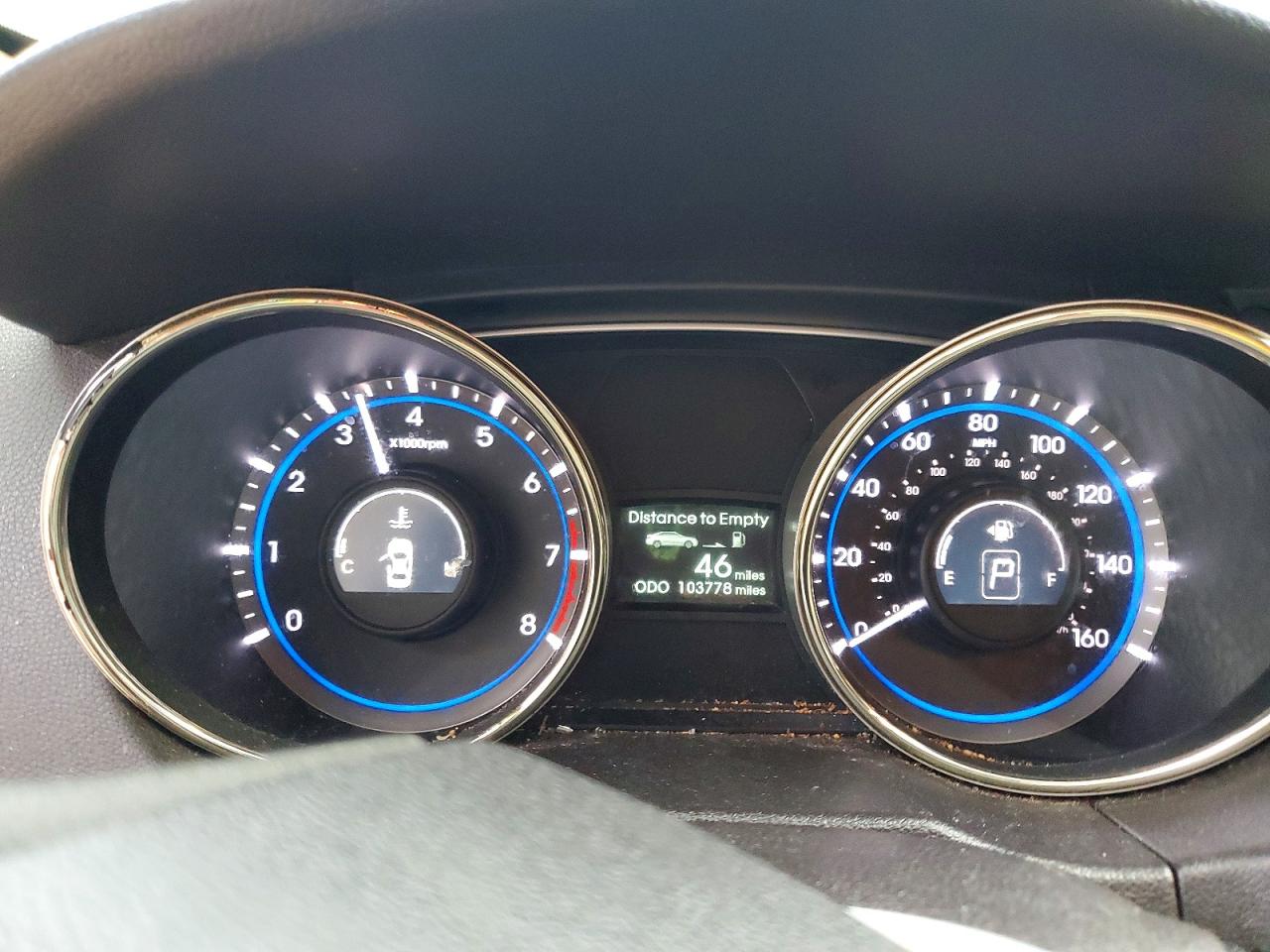 2013 HYUNDAI SONATA GLS photo 9