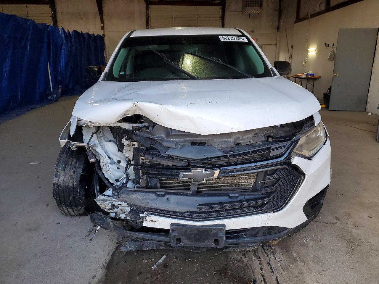 2020 CHEVROLET TRAVERSE LS photo 5