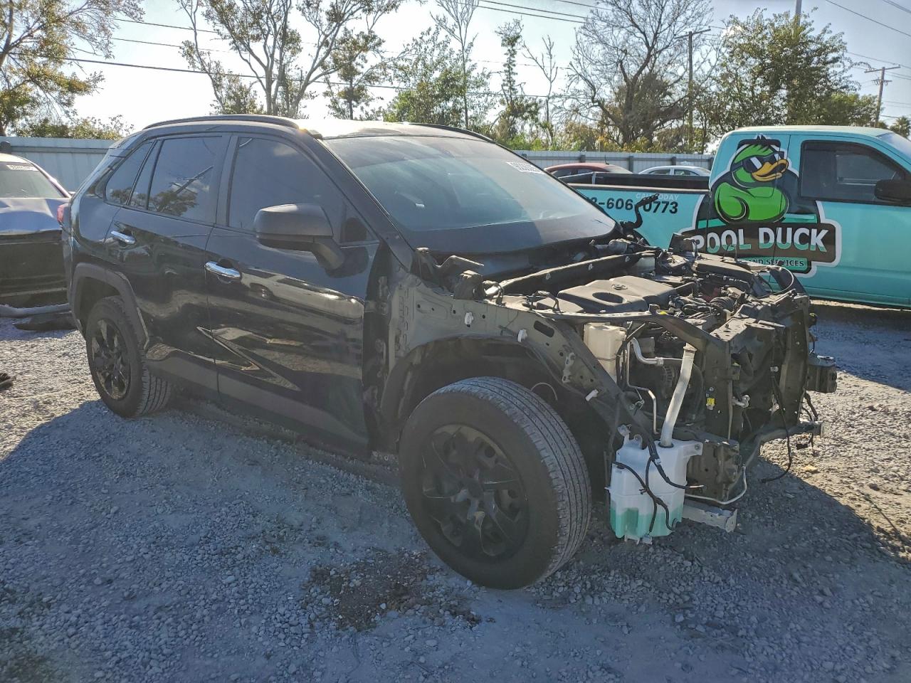 2019 TOYOTA RAV4 LE photo 4