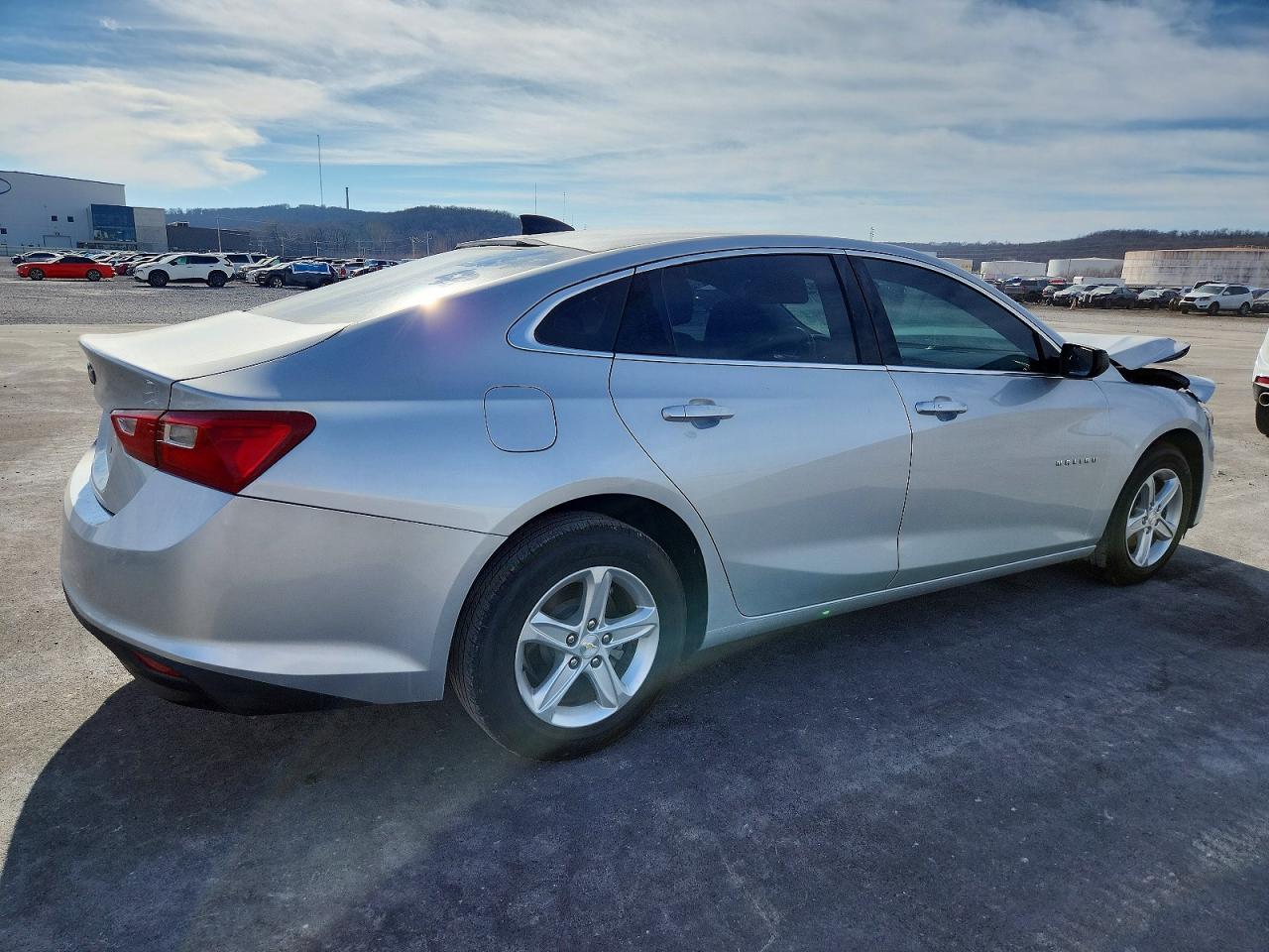 2020 CHEVROLET MALIBU LS photo 3