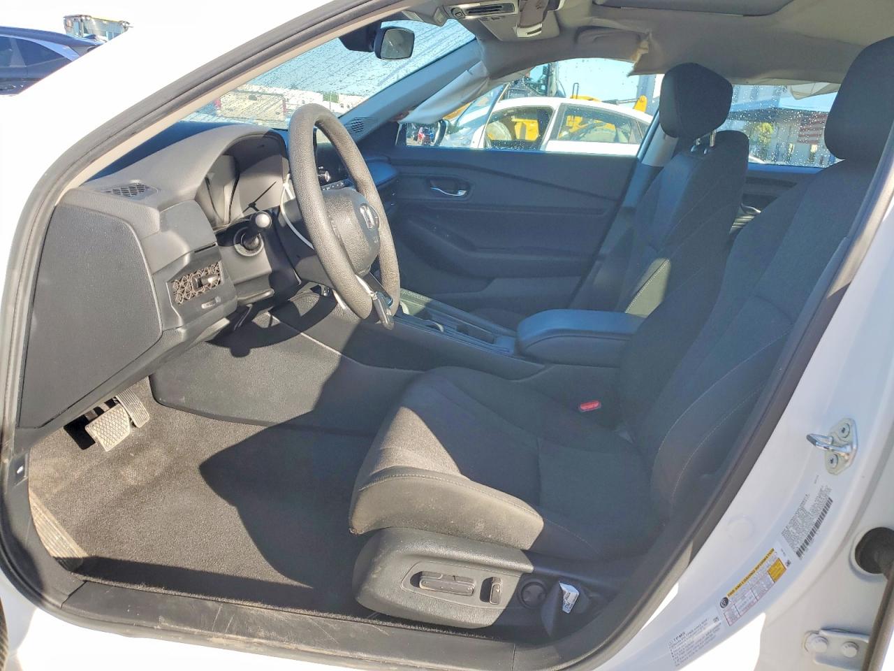 2024 HONDA ACCORD EX photo 7