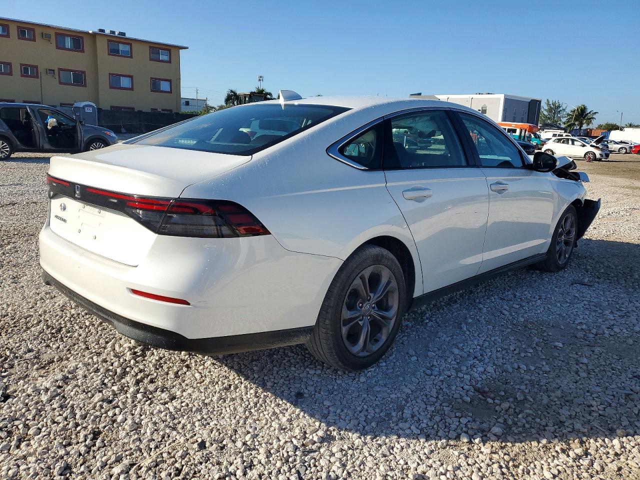 2024 HONDA ACCORD EX photo 3