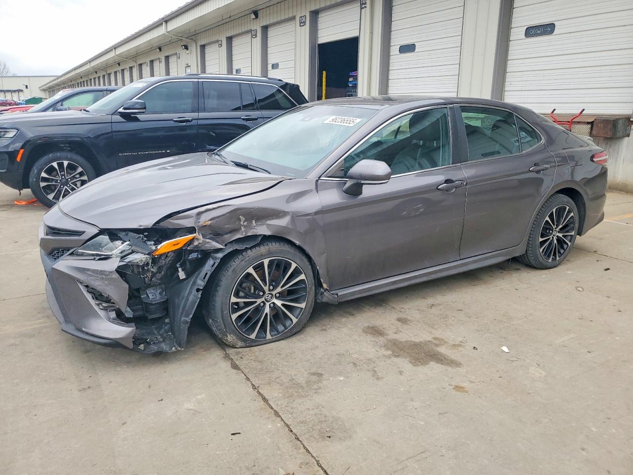 2018 TOYOTA CAMRY