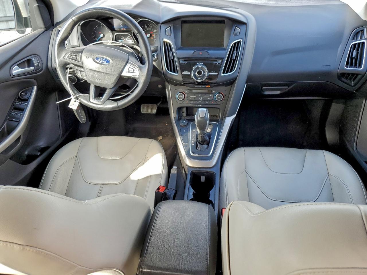 2018 FORD FOCUS TITANIUM photo 8