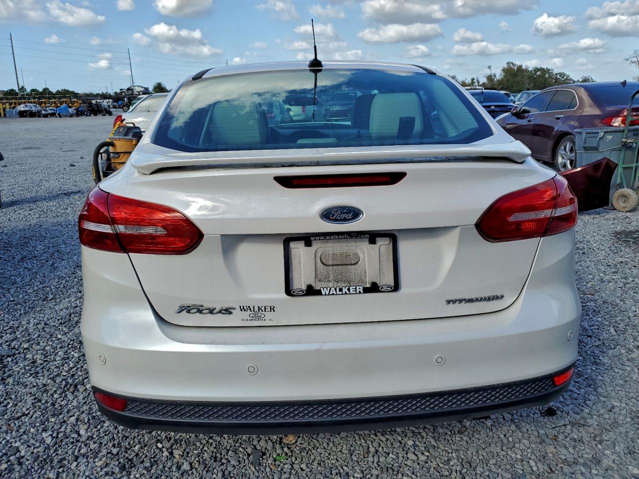 2018 FORD FOCUS TITANIUM photo 6