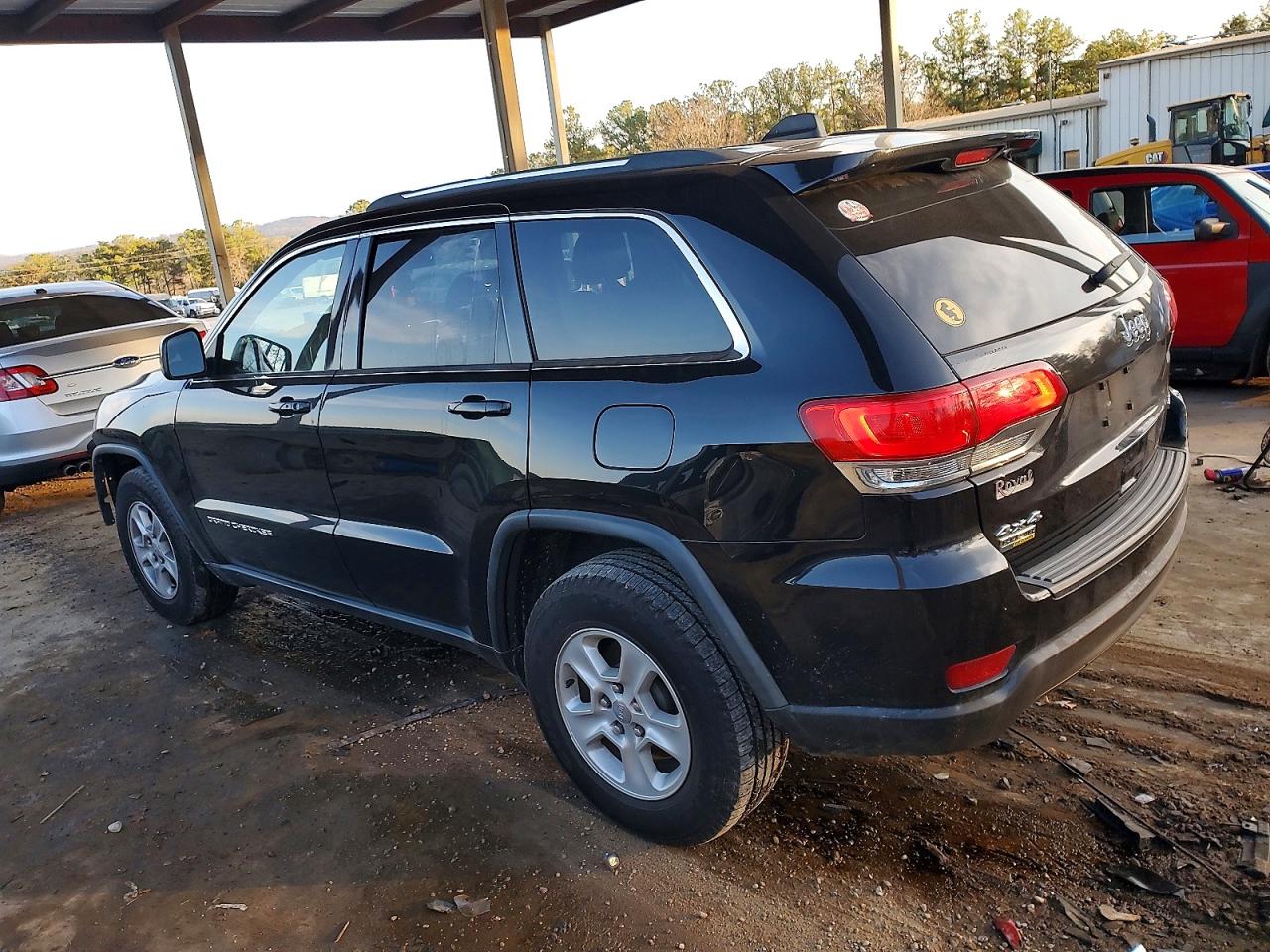 2015 JEEP GRAND CHEROKEE LAREDO photo 2