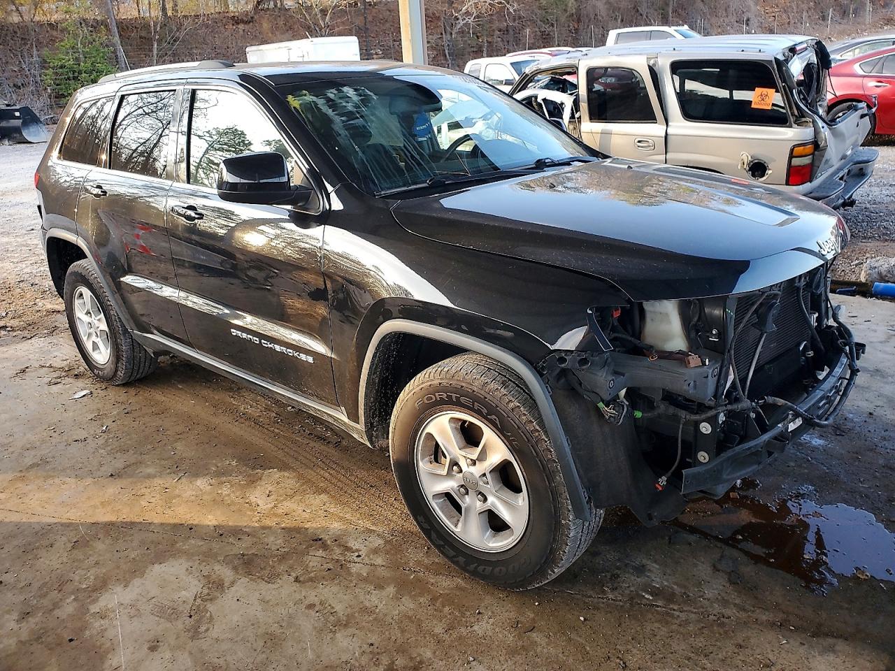 2015 JEEP GRAND CHEROKEE LAREDO photo 4