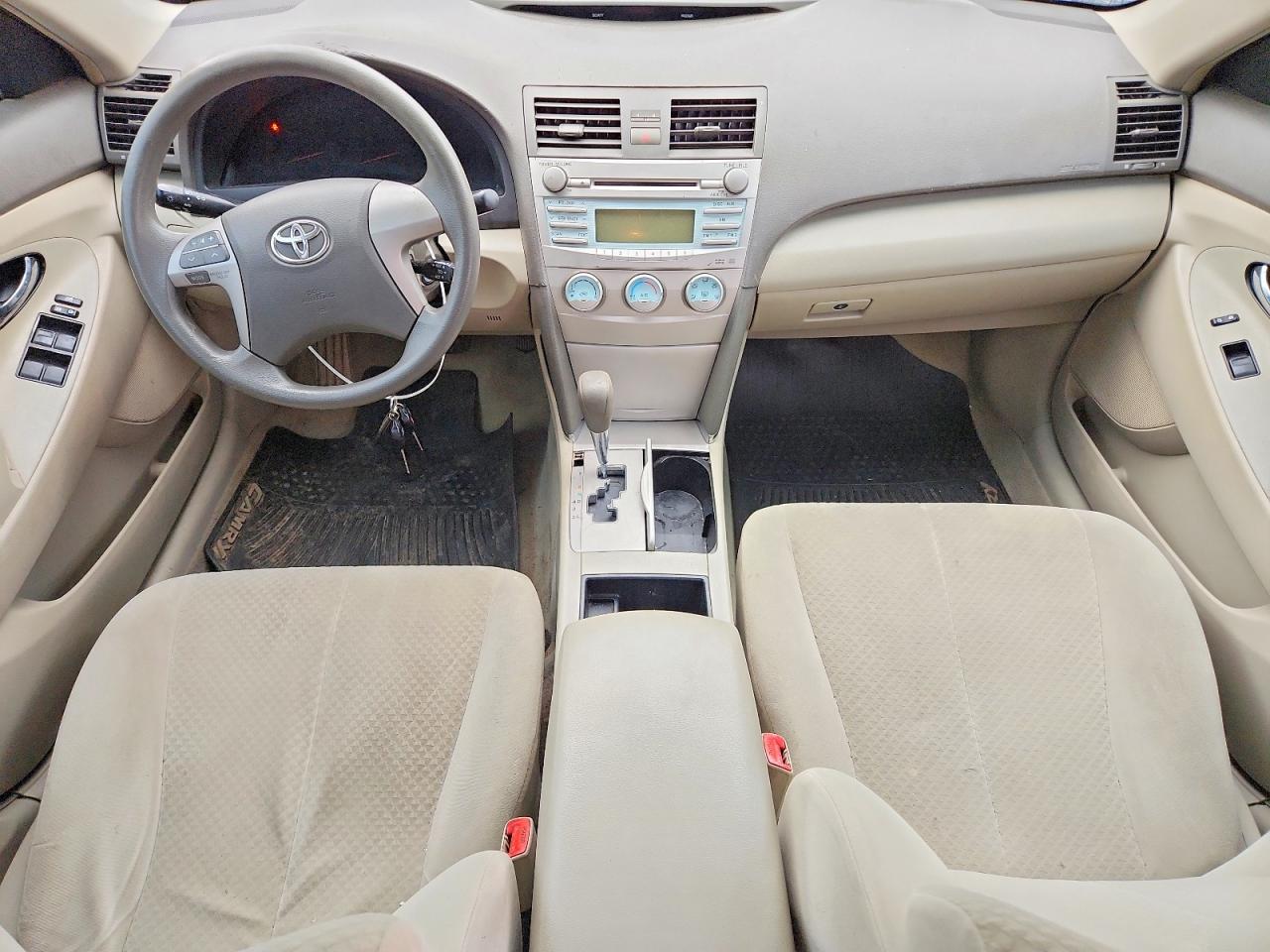 2009 TOYOTA CAMRY BASE photo 8