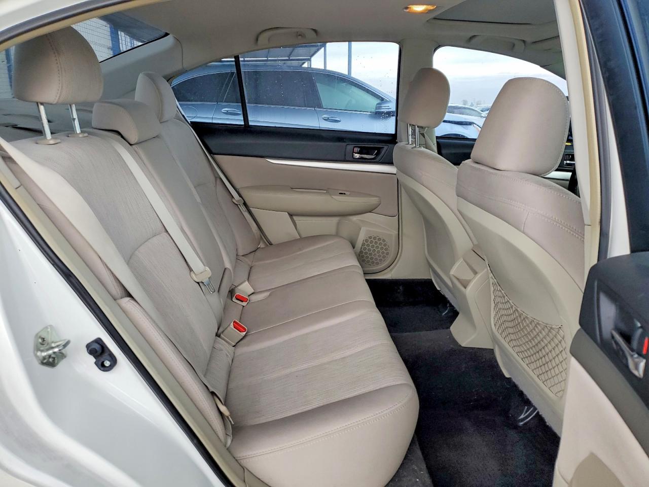 2013 SUBARU LEGACY photo 10