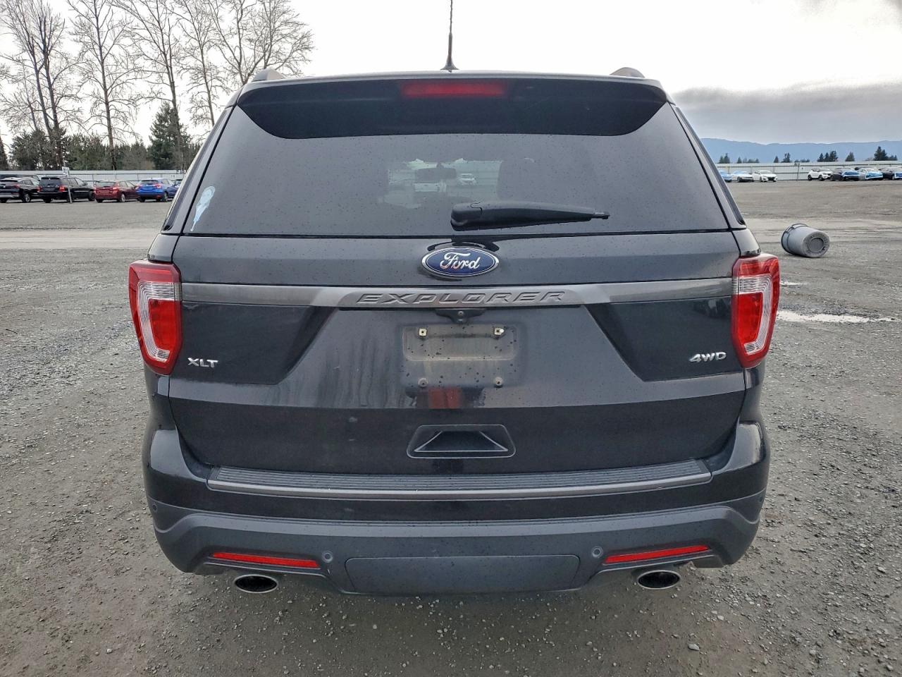 2018 FORD EXPLORER XLT photo 6