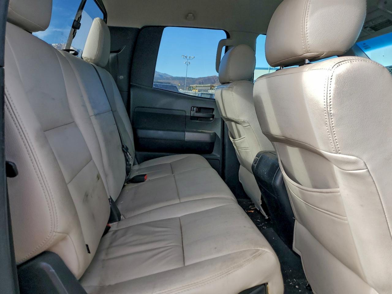 2013 TOYOTA TUNDRA DOUBLE CAB SR5 photo 10