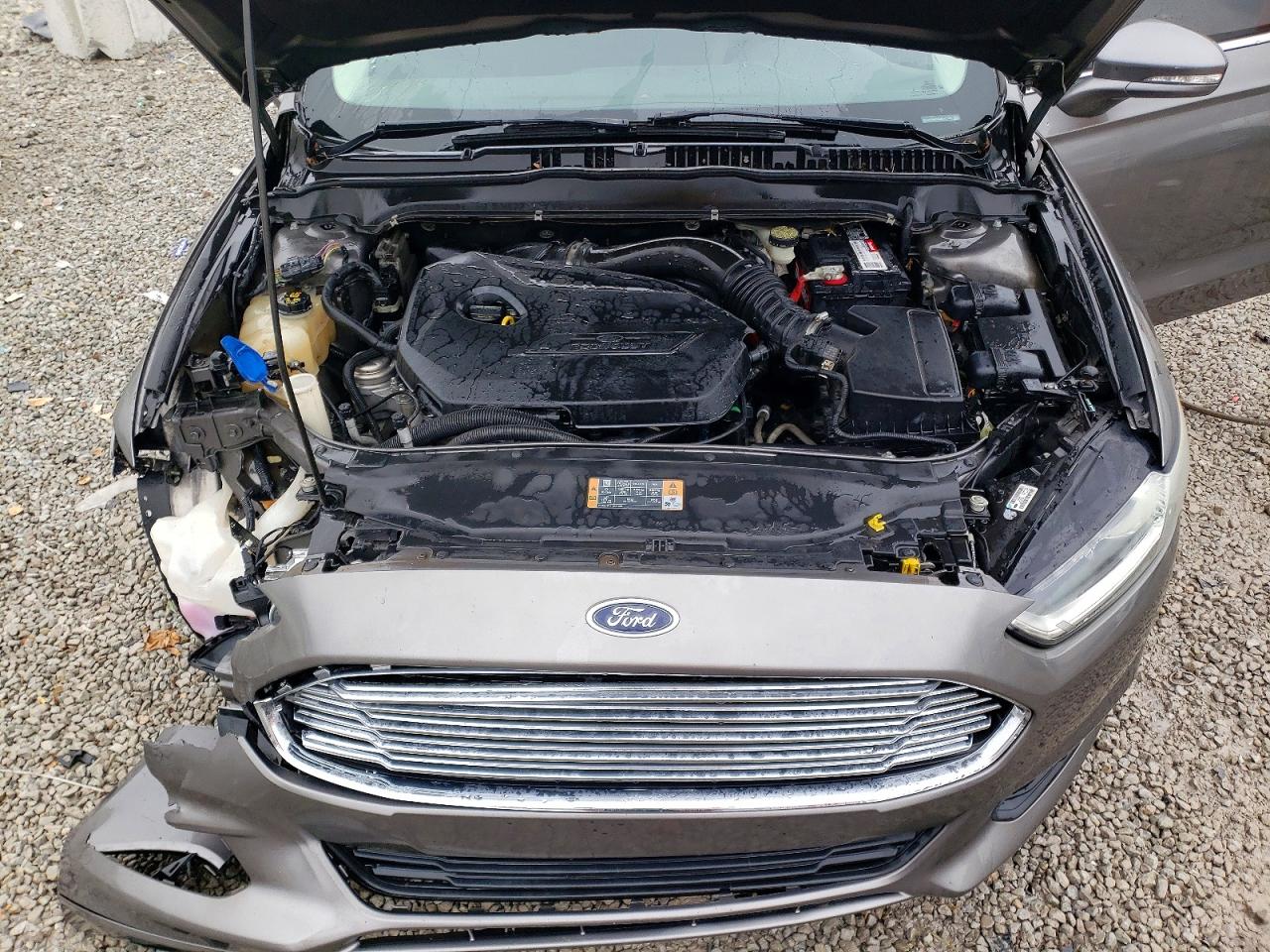 2013 FORD FUSION SE photo 11