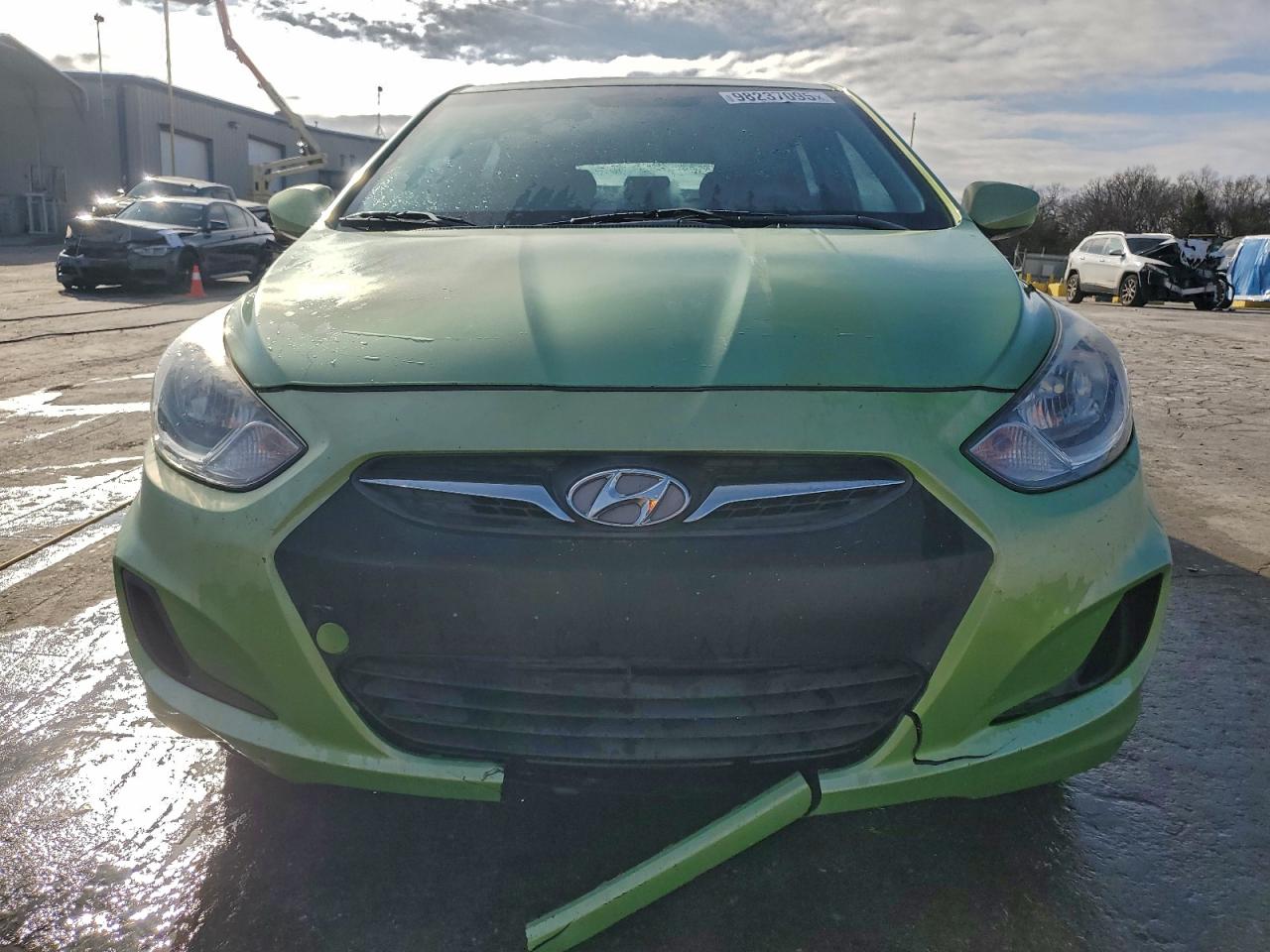 2014 HYUNDAI ACCENT GLS photo 5