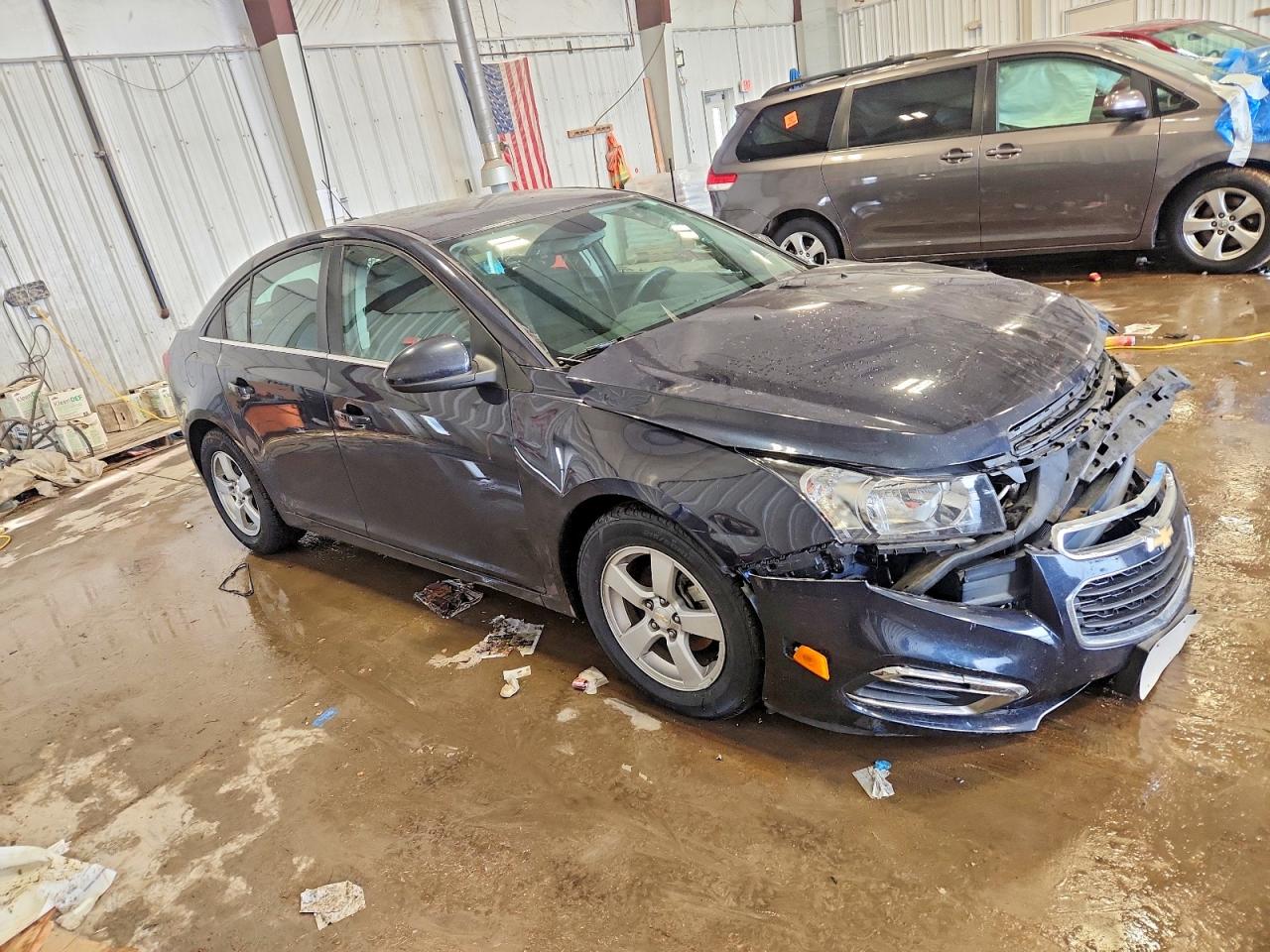 2015 CHEVROLET CRUZE LT photo 4