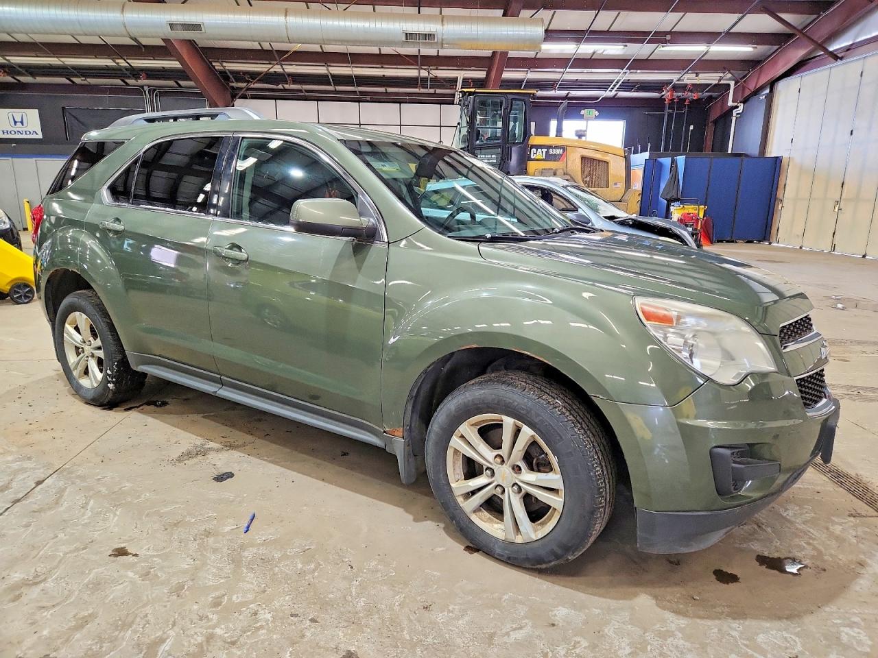 2015 CHEVROLET EQUINOX LT photo 4