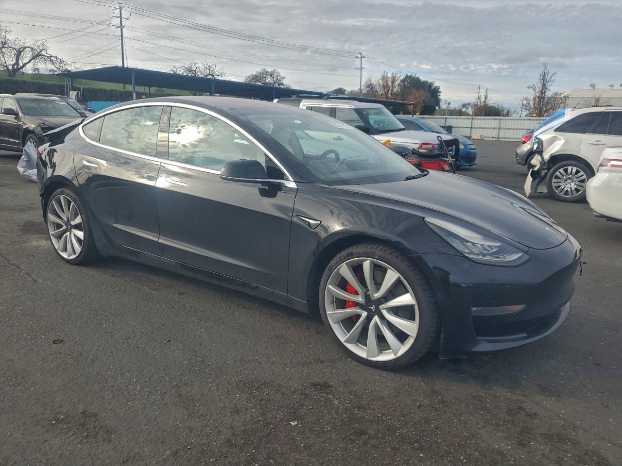 2018 TESLA MODEL 3 photo 4