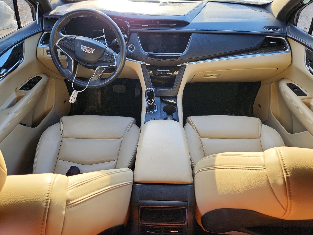 2017 CADILLAC XT5 photo 22