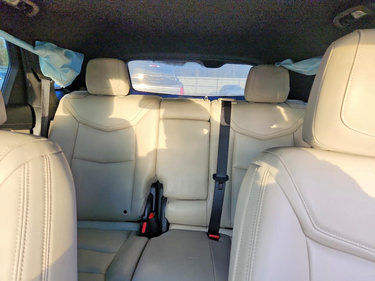 2017 CADILLAC XT5 photo 28