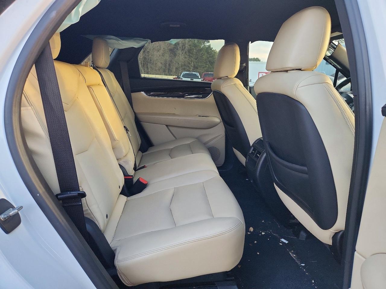 2017 CADILLAC XT5 photo 31
