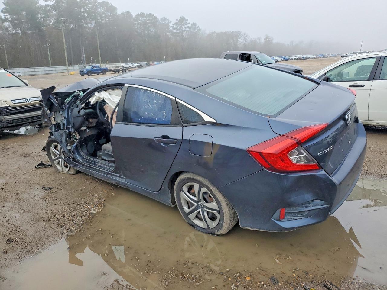 2016 HONDA CIVIC LX photo 3