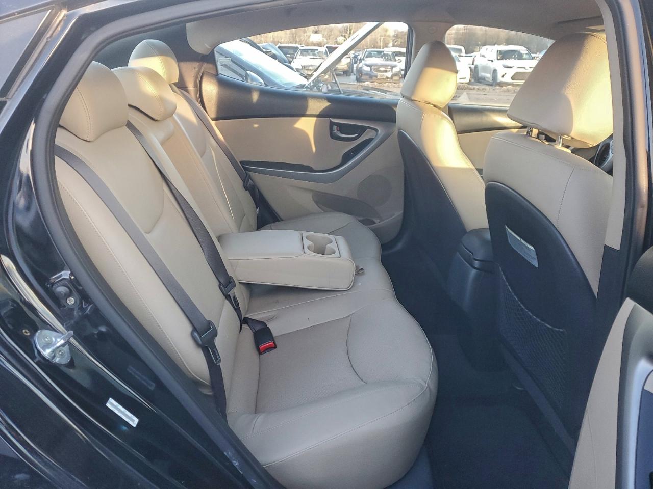2015 HYUNDAI ELANTRA SE photo 10