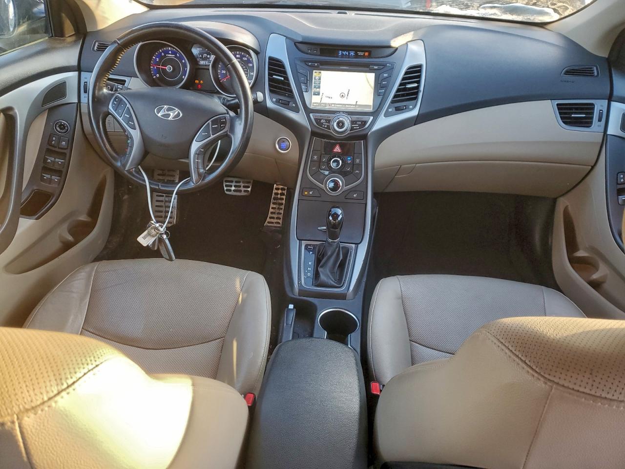 2015 HYUNDAI ELANTRA SE photo 8