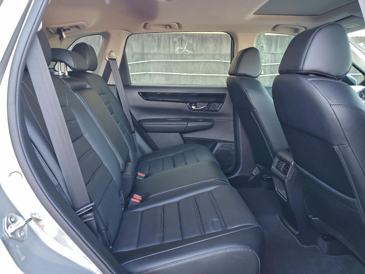 2025 HONDA CR-V EXL photo 10