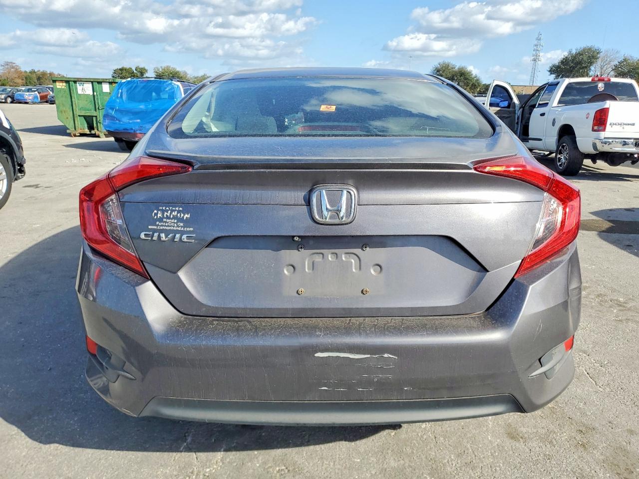 2017 HONDA CIVIC LX photo 6
