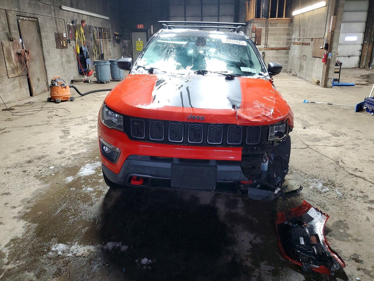 2017 JEEP COMPASS TRAILHAWK photo 9