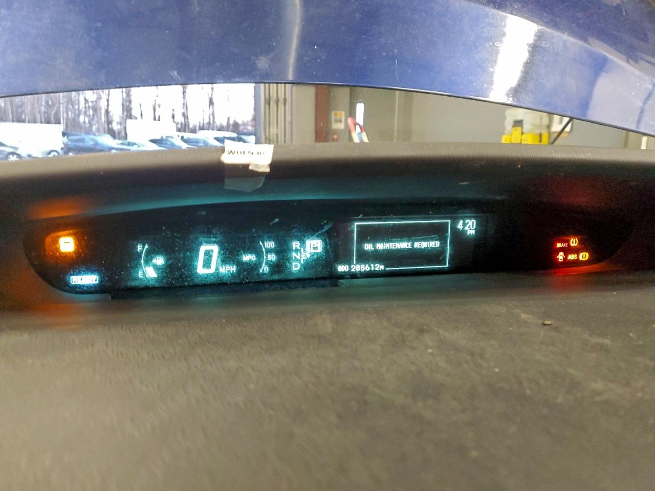 2010 TOYOTA PRIUS photo 9