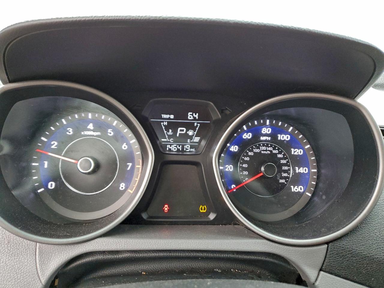 2016 HYUNDAI ELANTRA SE photo 9
