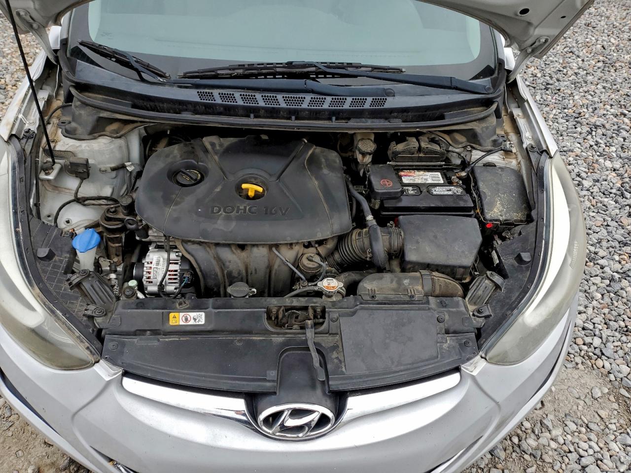 2016 HYUNDAI ELANTRA SE photo 11