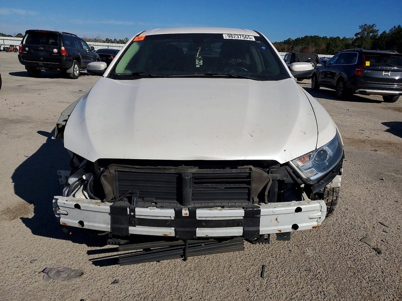 2016 FORD TAURUS SEL photo 5