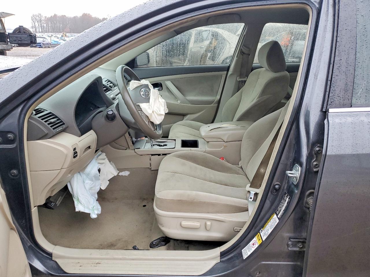 2007 TOYOTA CAMRY LE photo 7