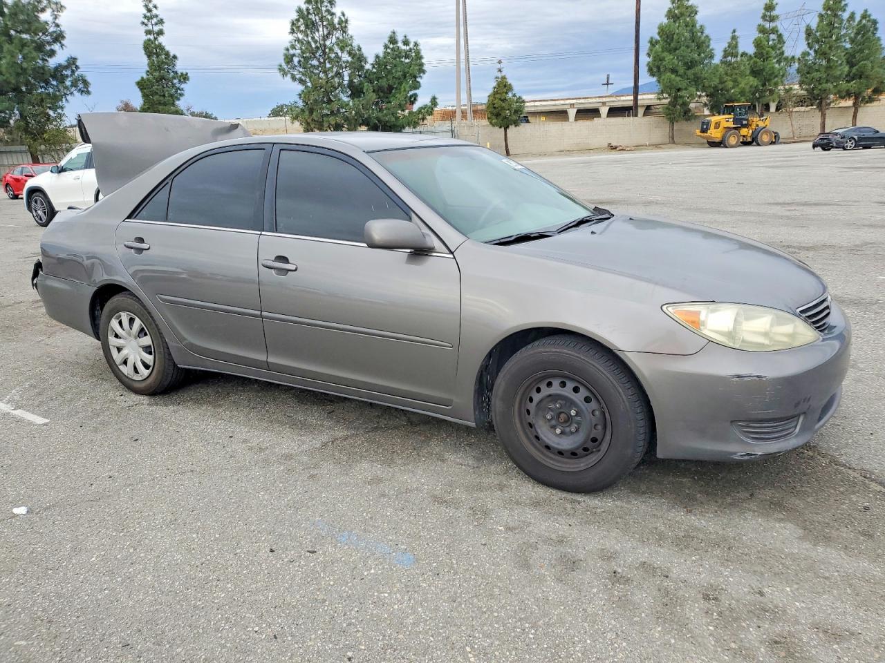 2006 TOYOTA CAMRY LE photo 7