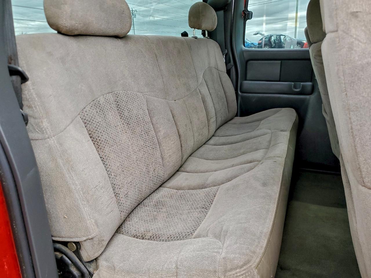 2004 CHEVROLET SILVERADO C1500 photo 10