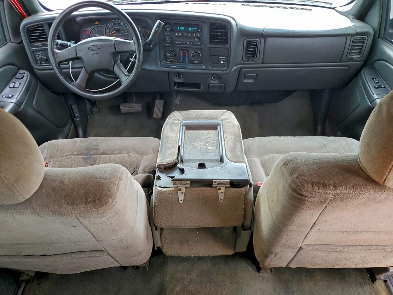 2004 CHEVROLET SILVERADO C1500 photo 8