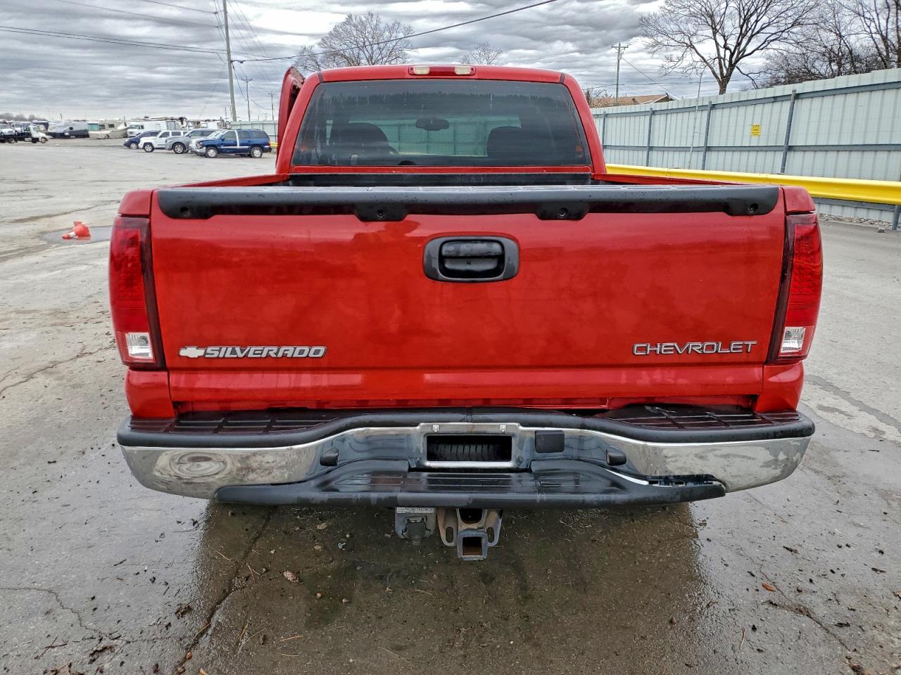 2004 CHEVROLET SILVERADO C1500 photo 6