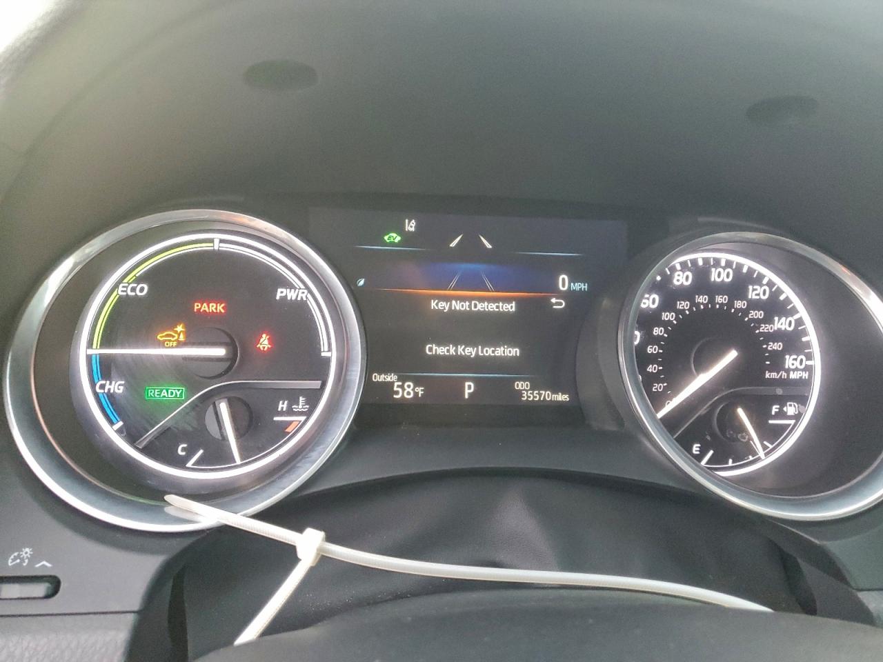 2018 TOYOTA CAMRY HYBRID photo 17